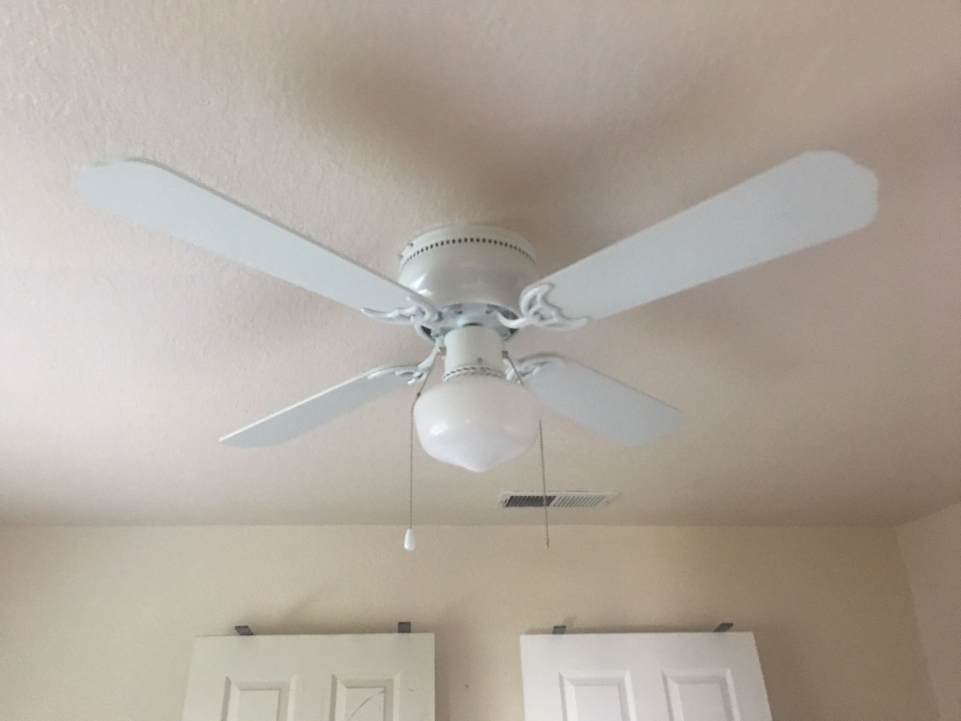 Ceiling fan/Chandelier