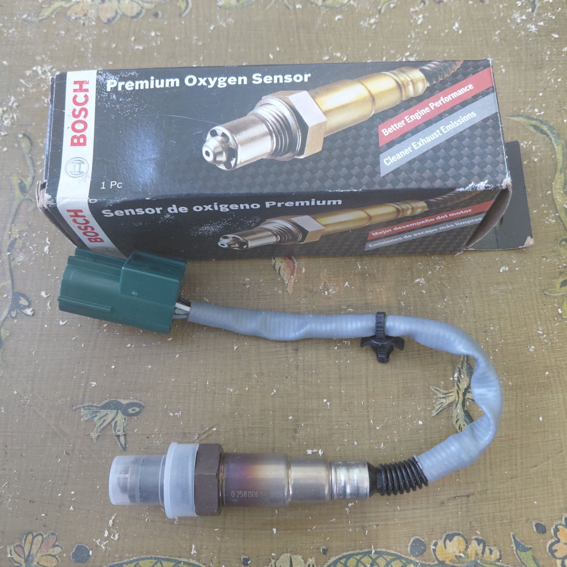 Genuine OEM Bosch Premium Oxygen Sensor 16513 ( Brand New )
