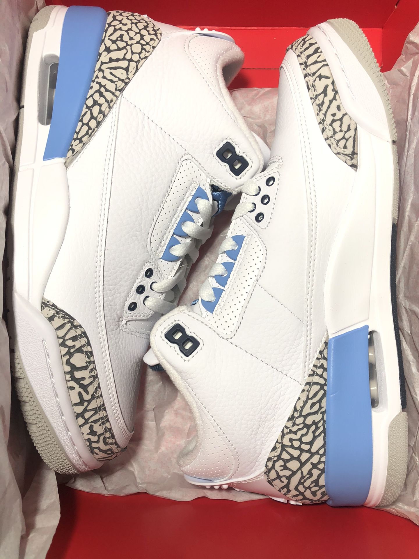 Air Jordan 3 Retro - UNC 2020