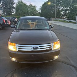 2009 Ford Taurus