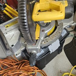 Dewalt 10" MITER SAW 
