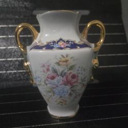 Porcelain Vase 