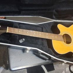 TAKAMINE G-SERIES ACOUSTIC ELECTRIC GUITAR MODEL EG540C MADE IN KOREA DREINAUGH NATURAL COLOR. 