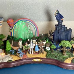The Bradford Exchange - Wizard Of Oz "Follow The Yellow Brick Road" Illuminated Sculpture