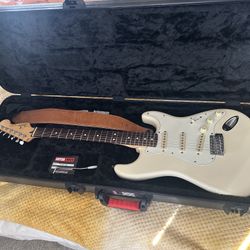 Fender Stratocaster - Olympic White 