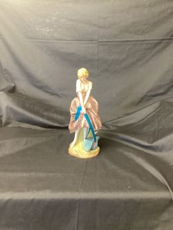 ICART Figurine 1948 Le Bonnet Blue H2047