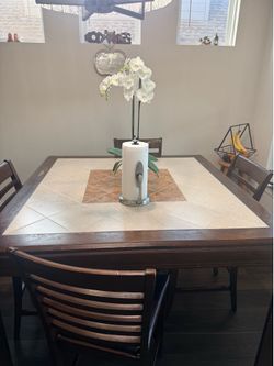 Counter high dinning table