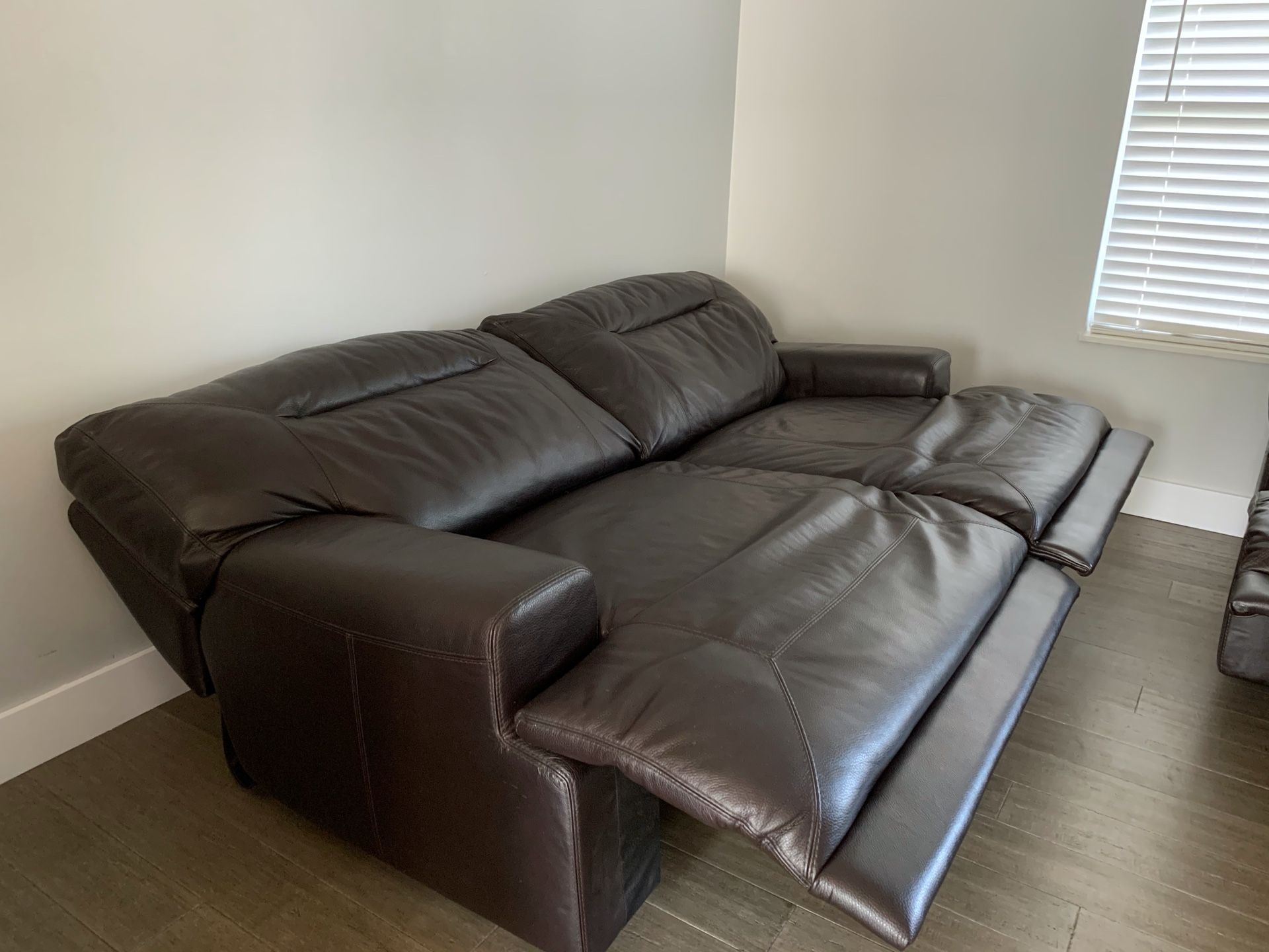 RECLINING LEATHER SOFA and CHAIR SET