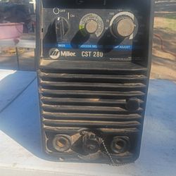 MILLER CST.280 WELDER
