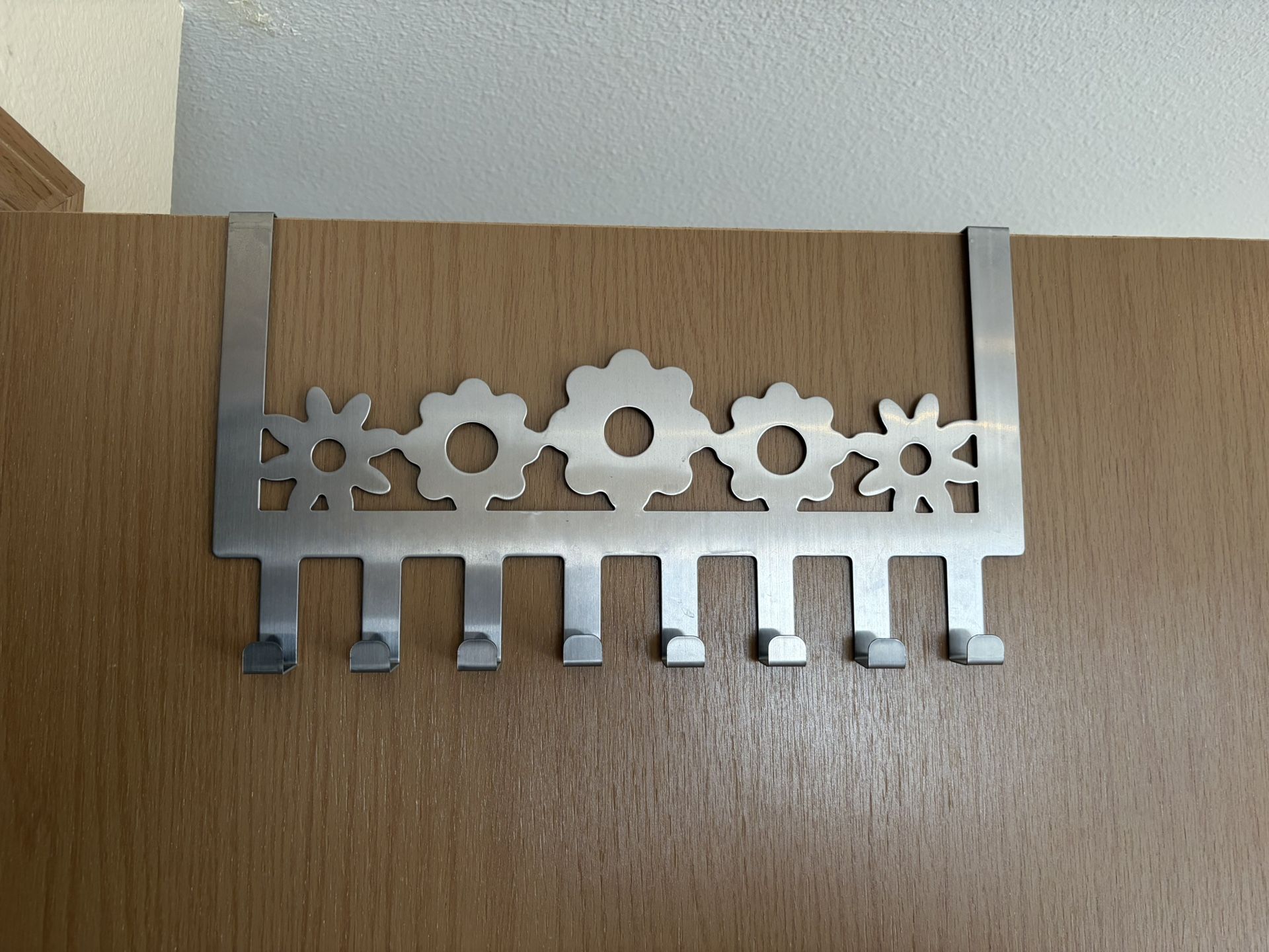 Over-the-door metal hook rack – sturdy, multi-hook hanger