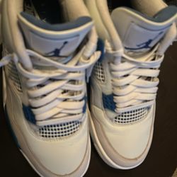 Jordan retro 4 blue