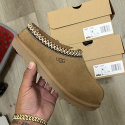 UGG TASMAN l l
