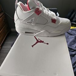 Air Jordan 4 Retro