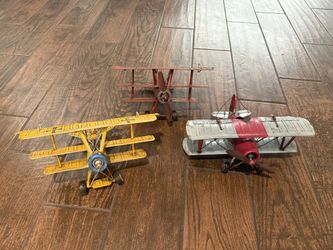 Decorative Vintage Metal Planes