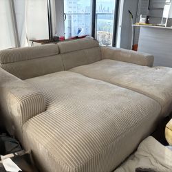 Couch (Like New condition)