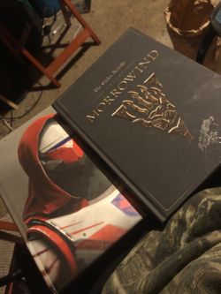 Getting rid of my destiny 2 and morrowind guide book. Too those of Portland who are interested message me.