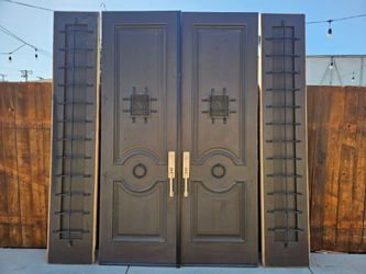 Beautiful Front entrance Vantage Doors