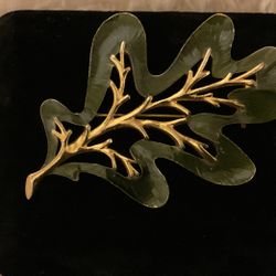 Vintage Goldtone Leaf With Green Metallic Brooch (Sarah Cov)