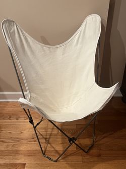 Butterfly Chair with Ivory Cover