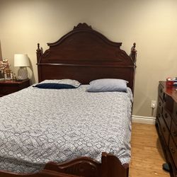 Euro King Bedroom Set
