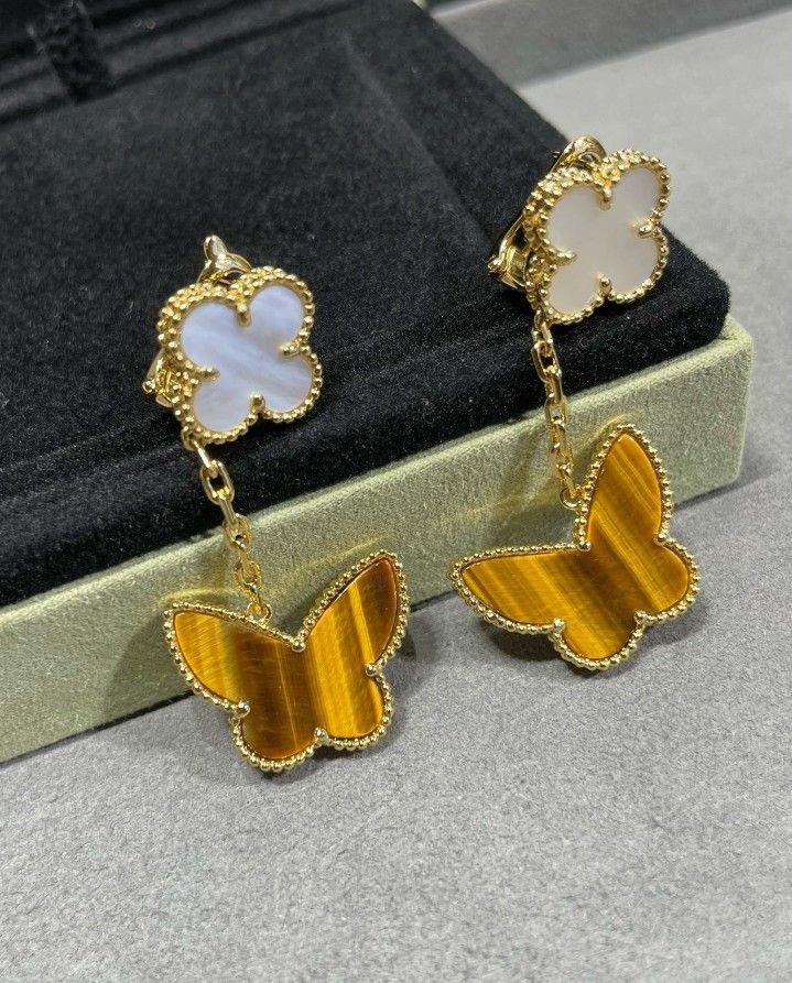 Ladies' Fashion Gold Earrings