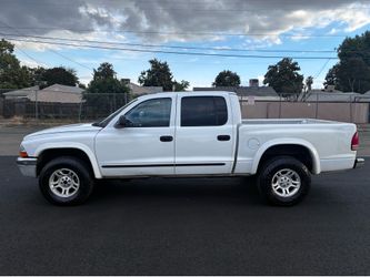 2004 Dodge Dakota sport crewcab V8 4x4 173k miles clean title