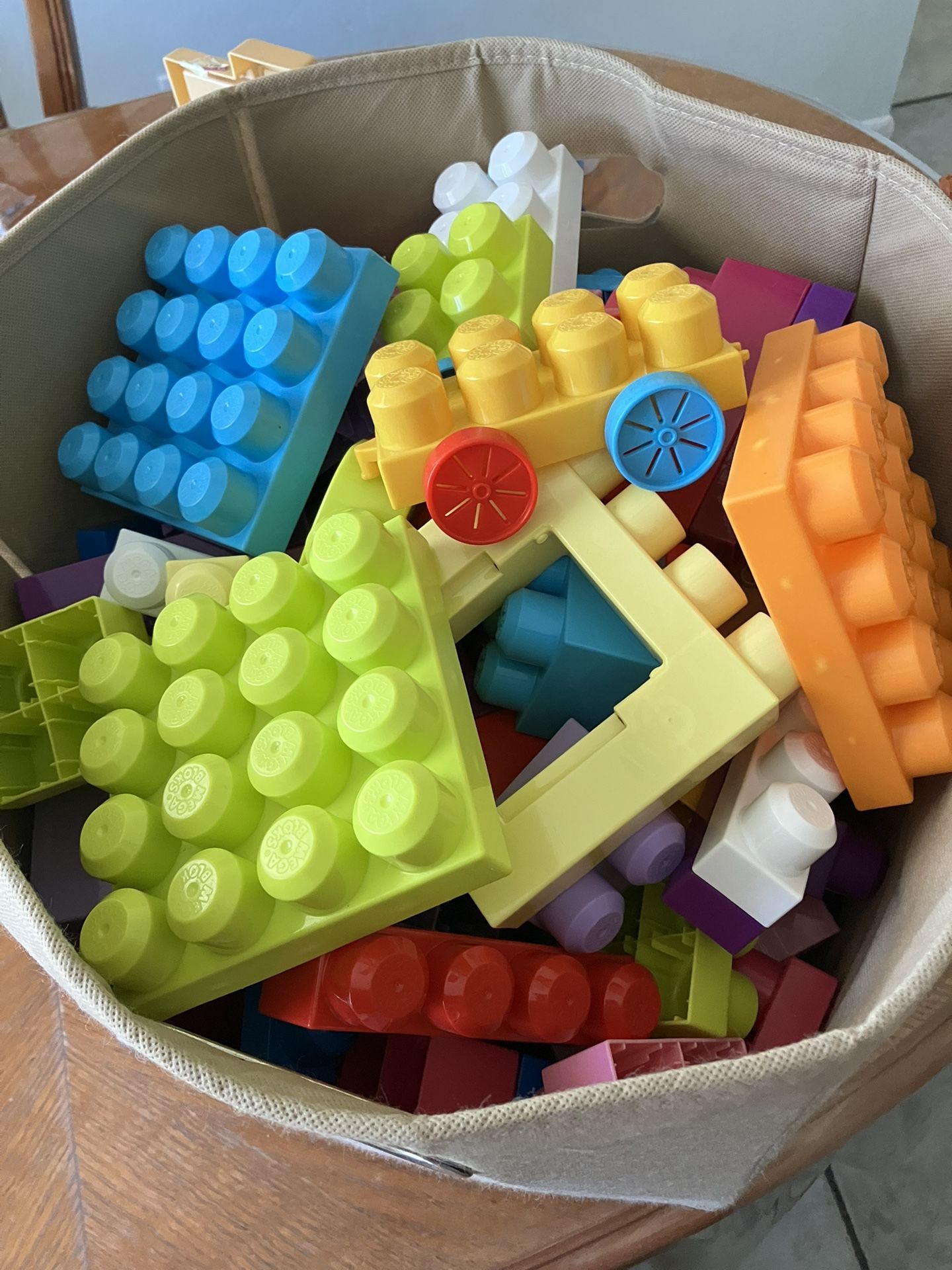 Mega blocks , $8
