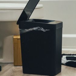 Touchless, Automatic Trash Can (Small)