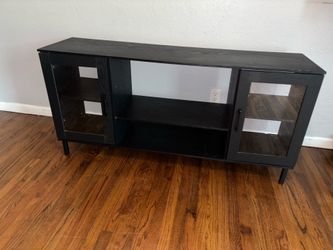 Entertainment center