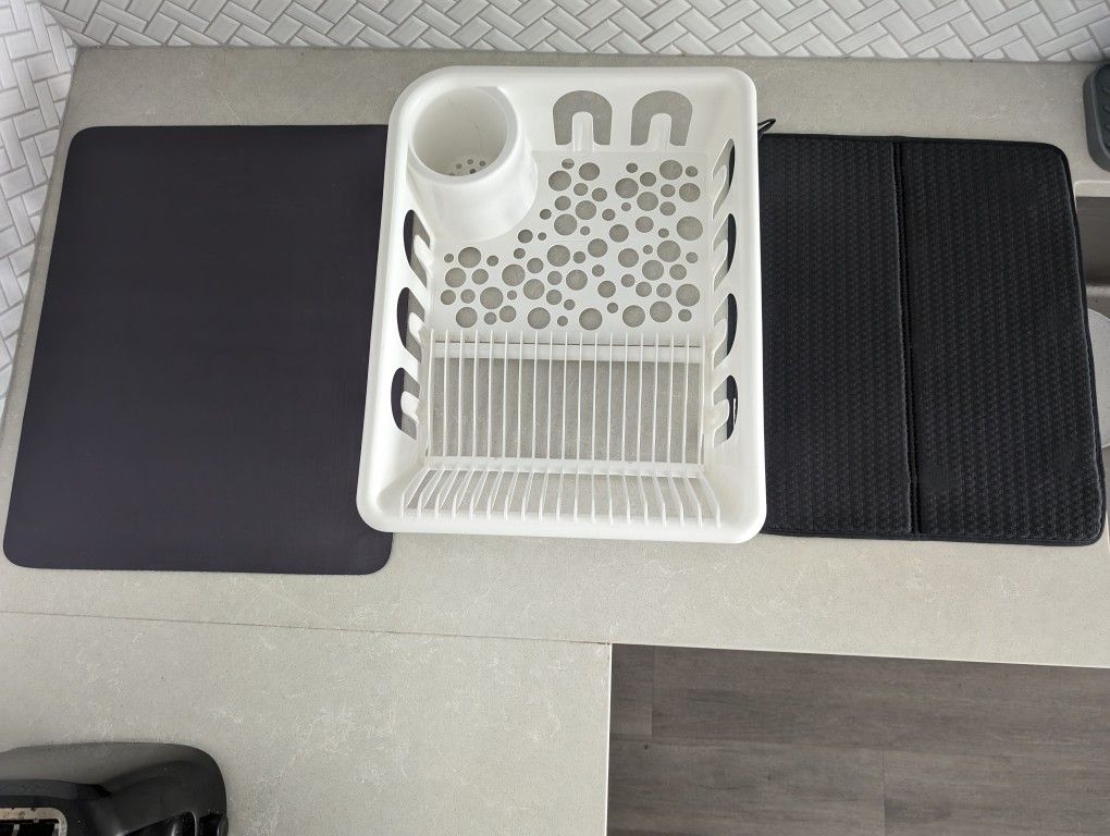 IKEA Dish Rack and IKEA Dish Mat
