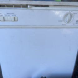 Used Dishwasher 
