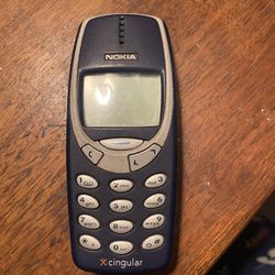 Vintage Nokia 3301 