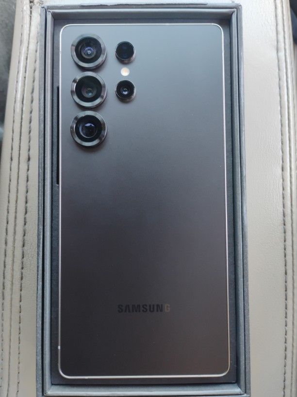 SAMSUNG S25 ULTRA