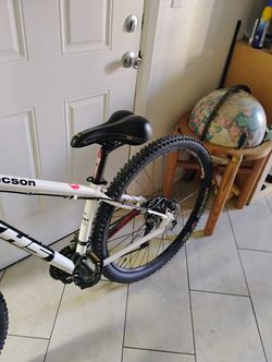 Tucson KHS Cross Country MT Bike.