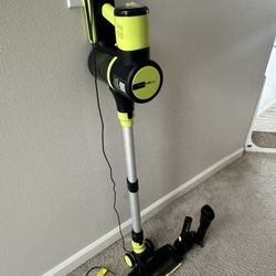 Cordless Vacuum With Attachments 