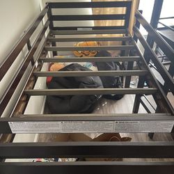 Loft bunk bed