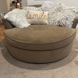 Circle Swivel Couch Free