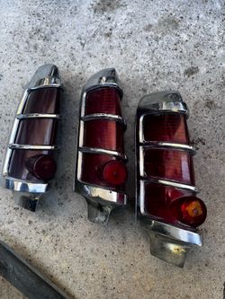 1963 Pontiac Bonneville Brakelight assembly