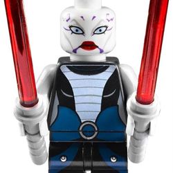 LEGO Asajj Ventress with 2 Red Lightsabers with Special Handle Included Star War's Minifigure New 2011

