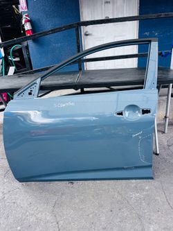 Nissan Sentra 2020-2025 left driver side front door Oem
