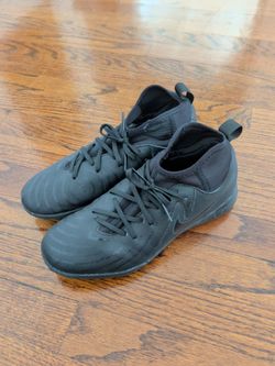 Free Nike Junior Phantom Luna II TF Cleats Turf Jr.