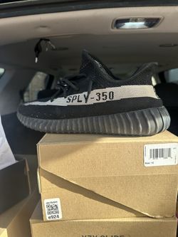 Yeezy 350 Oreo