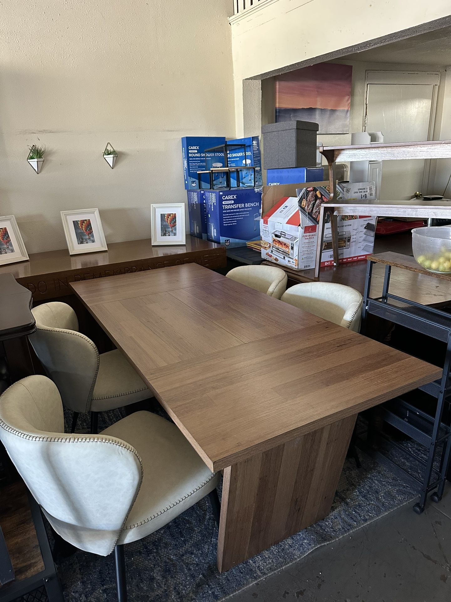 Dinner Table 