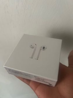 AirPods