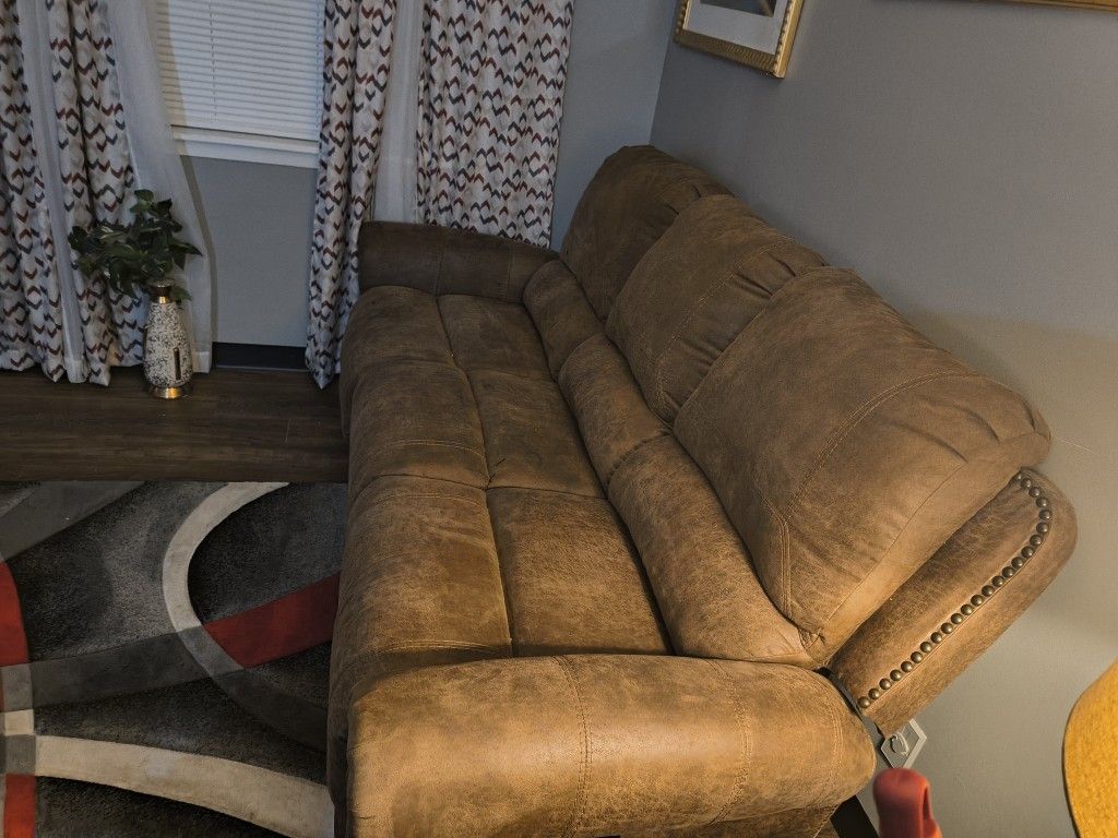 Love Seat And Sofa Good Condition All Replying 450