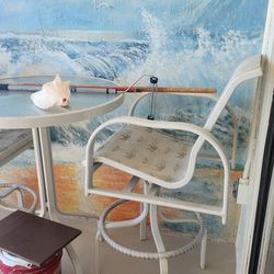 Tall table and chairs for patio