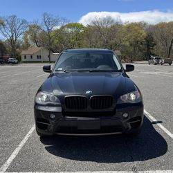 2011 BMW X5 XDRIVE50i / 99.000 mil (400HP 4.4L V8) 