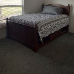 Full Size Bed Frame (mattress Not Included)