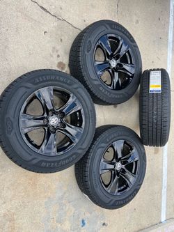 New Toyota rav4 rims and tires 17” Oem factory wheels rines y llantas nuevas para rav4 Sienna Highlander Tacoma 5 lugs