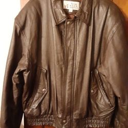 Vintage Ash Creek Trading  Leather Bomber Jacket